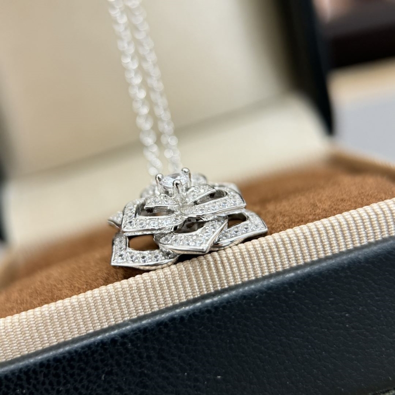PIAGET